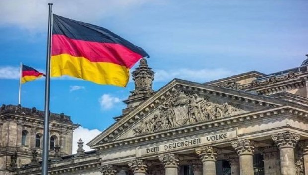 Мъжете в Германия ще трябва да искат разрешение от военните за продължителни престои в чужбина