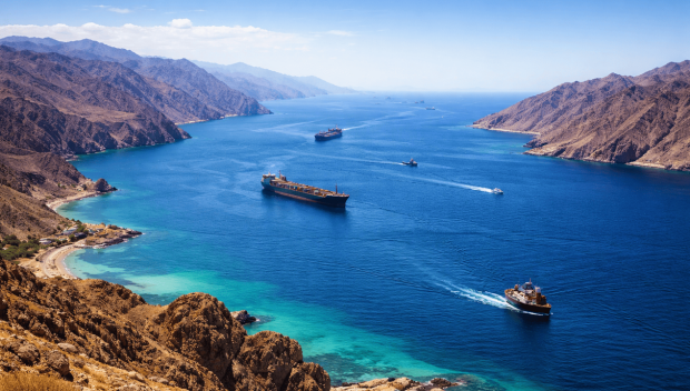 Иран постави четири условия за деблокиране на Ормузкия проток