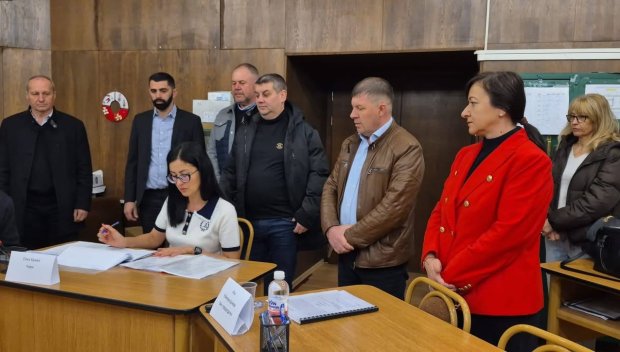 Водач на листата кандидат-депутати на ДПС в Русе е Атидже Алиева-Вели