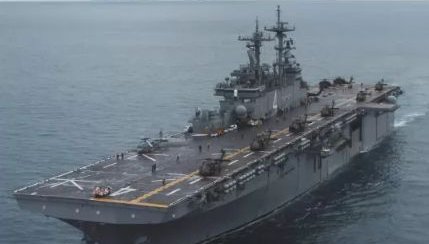 Втори десантен кораб на САЩ с морски пехотинци се отправя към Близкия изток