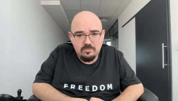 ГОРЕЩО В ПИК TV! Петър Кичашки с анализ на жълтия протест: Живеем в тъп виц. Не ви ли е срам да излизате в защита на педофили и секти...ППДБ набута по високите етажи хора, които и с вестникарска будка не биха се оправили (ВИДЕО)