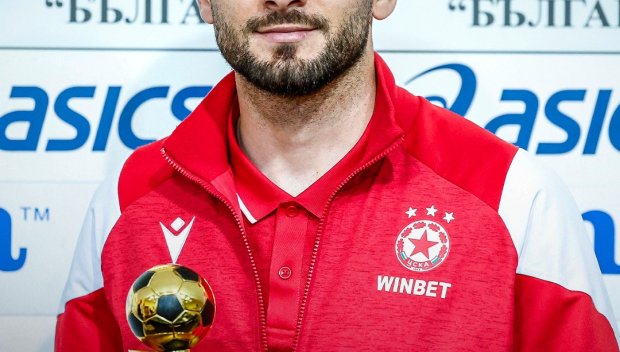 ЦСКА трепери за основен защитник