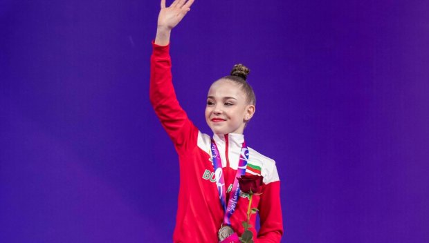 БРАВО! Стилияна Николова спечели сребърен медал на Световната купа по художествена гимнастика