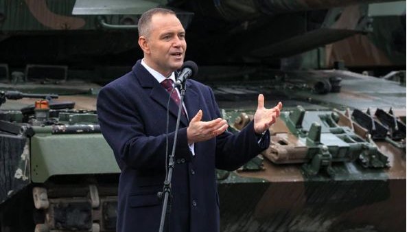 Полският президент подписа закон, декриминализиращ поляците, воюващи на украинска страна