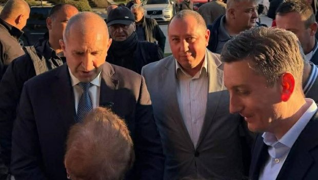 Политически номад от класа гради партията на Радев в Самоков