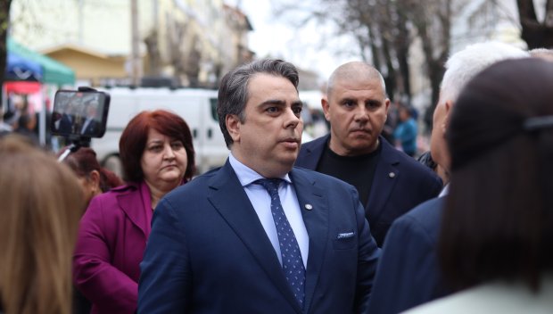 ОТ ЕУФОРИЯ КЪМ РАЗОЧАРОВАНИЕ: Защо се пука балонът на Промяната