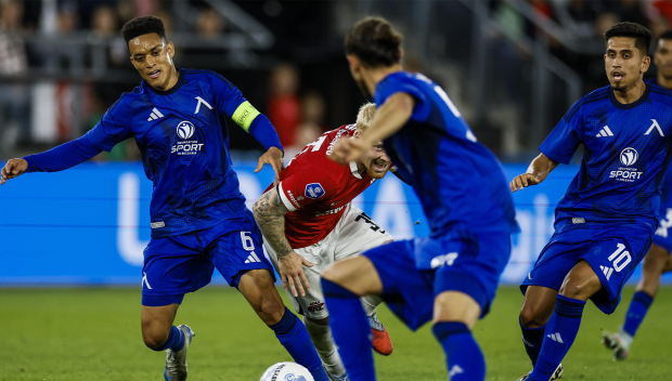 Устременият към титлата Левски се завръща в Добрич след близо четвърт век