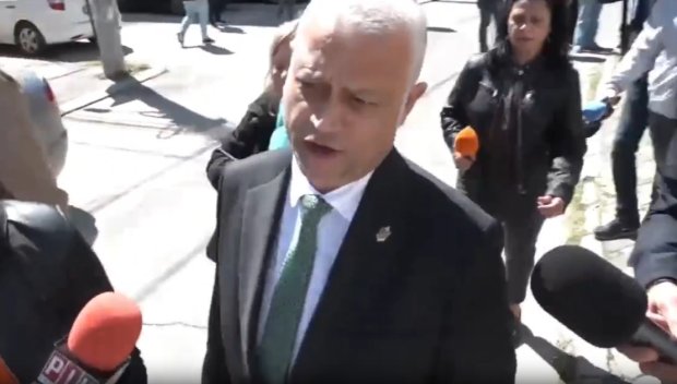 ГОРЕЩО В ПИК TV! Вътрешният министър мълчи за кръга Яхтата на Дечев - Емо Узото си глътна граматиката на въпрос за Теди Еврото (ВИДЕО)