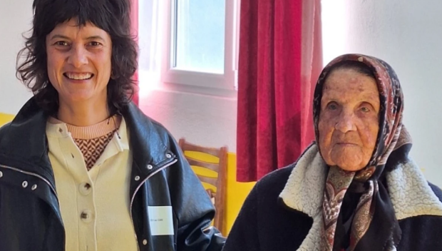 90-годишната Асие Алийска поиска машина, но в Белев дол няма