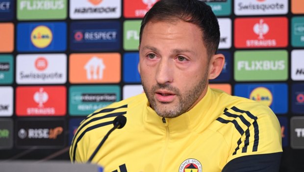 Фенербахче би шута на още един треньор