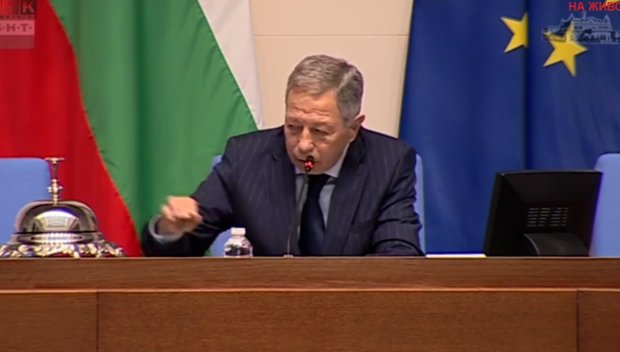 Ето какво поиска от по-младите си колеги доайенът в 52-рото Народно събрание Румен Миланов