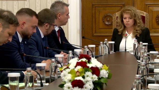 ЕКШЪН В ПРЕЗИДЕНТСТВОТО! Йотова и Възраждане в спор за европейското бъдеще на България