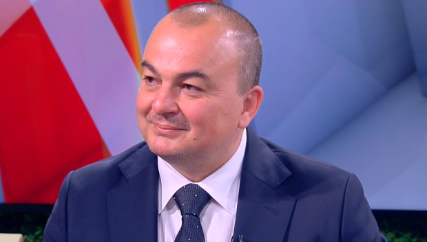 Министър Абровски в Баба Алино: За първи път държавата влиза в ролята си и започва да прилага закона