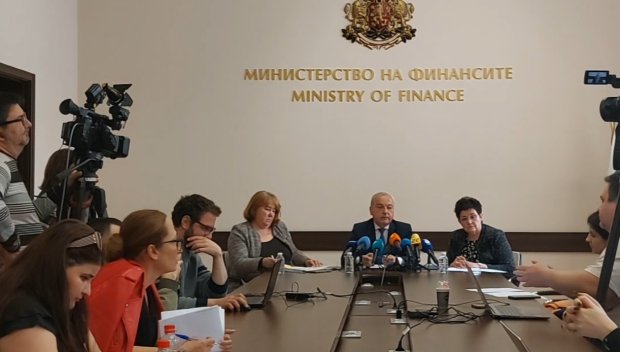 ТЕЗИ ШОКИРАЩИ ДАННИ, оповестени от Гълъб Донев, разкриват колко тежко е финансовото състояние на държавата