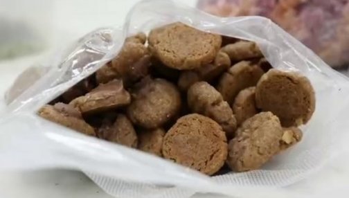 ОПЕРАЦИЯ ХИДРА: Дрога в курабийки и вейпове - митничари задържаха над 1000 пратки