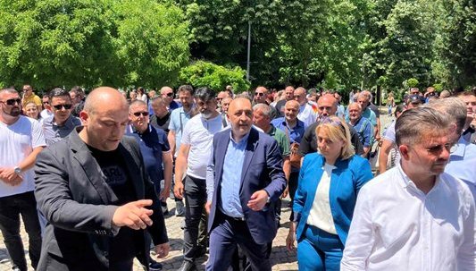 ИЗВЪНРЕДНО! Ерол Мюмюн с първи думи след разпита: Полицейските репресии продължават! МВР се използва за политически цели (ВИДЕО)
