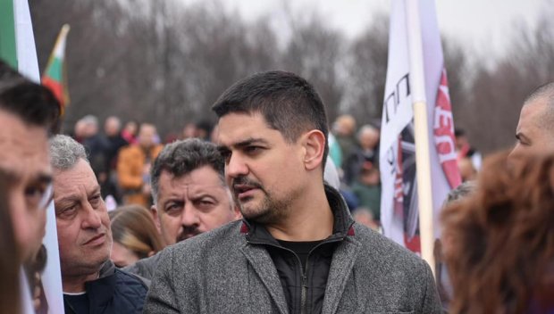 ШАМАР ОТ ТЕМИДА: Радостин Василев загуби битка в съда - вижте кой триумфира вместо него...