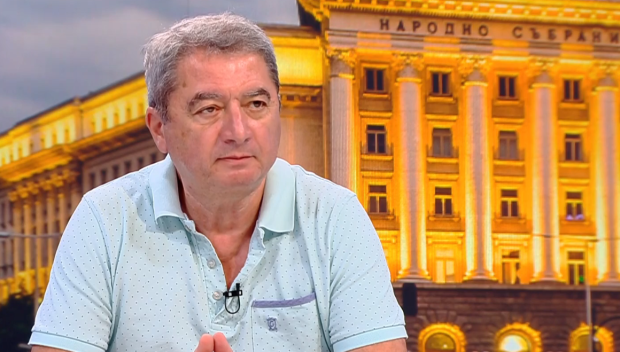 Емануил Йорданов: Не съм оптимист, че Пепи Еврото ще се завърне. Не очаквайте сензации от Стоян Мавродиев