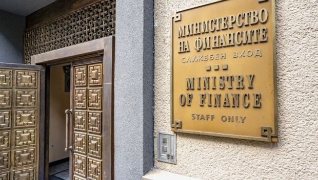 Министерството на финансите: Започваме мерки за орязване на дефицита още с бюджета за 2027 г.