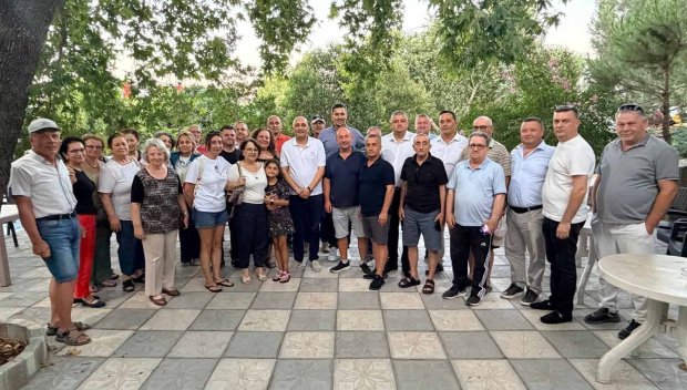 Делегация на ДПС проведе срещи с изселници в Измир (СНИМКИ)