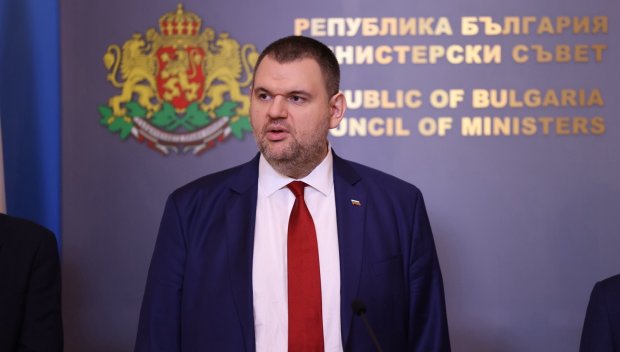 ТУКА ИМА ПЕЕВСКИ, ТУКА НЕМА ФАКТИ: Новата аритметика на властта