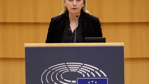 ИЗВЪНРЕДНО: Елена Йончева сигнализира Европол и Интерпол за политическа злоупотреба с лични данни и полицейско сътрудничество