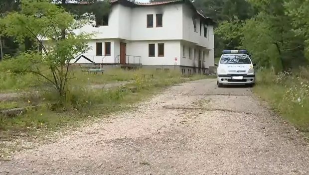 Една патрулка остава да пази хижа Петрохан