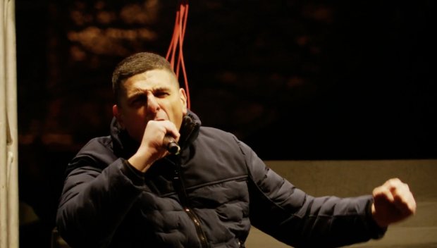 НЕ СЕ НАПРОТЕСТИРАХА! Ивайло Мирчев се закани пак да дере гърло на Ларгото - вижте двойния стандарт на ДБ за бюджетната политика