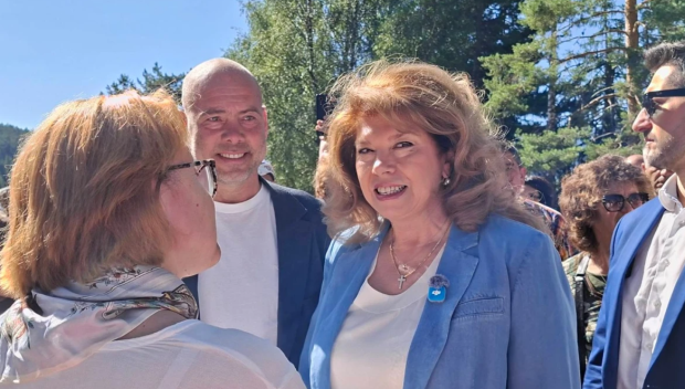Президентът Йотова от село Гела: Имам една мечта...