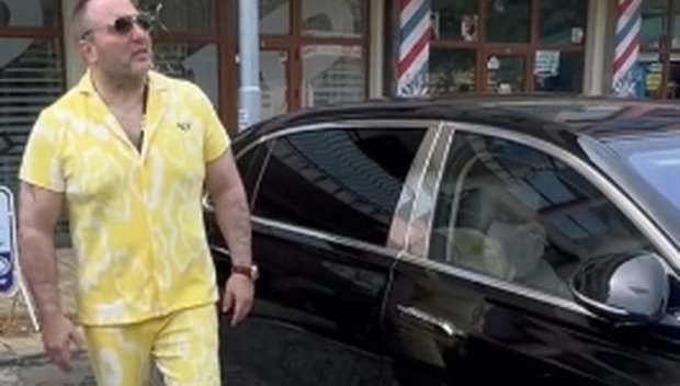 ГОРЕЩА ВЕРСИЯ! Митьо Очите знае кой е отговорен за огнената вендета срещу Майбаха му, но не го издал на полицията