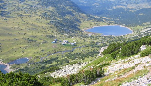 Продължава спасителната акция за пострадалия турист в Рила