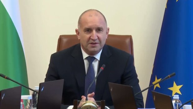 Радев с призив към депутатите: Гответе се за усилена работа! България се връща към стабилността - вече няма недосегаеми (ВИДЕО)