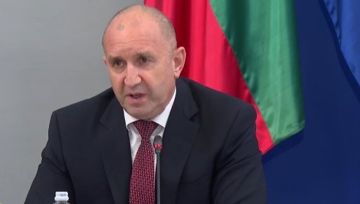 Радев отива в Струмяни след наводненията