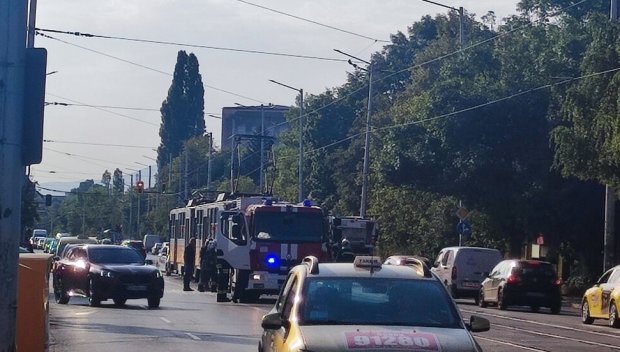 Трамвай и камион на „Чистота“ се удариха на столичен булевард