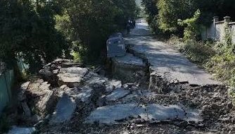 Свлачището във Варна расте, обявиха частично бедствено положение