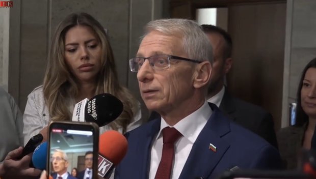 СРАМ! За Денков позицията на ООН срещу Русия е много по-важен въпрос от педофилския скандал в Петрохан
