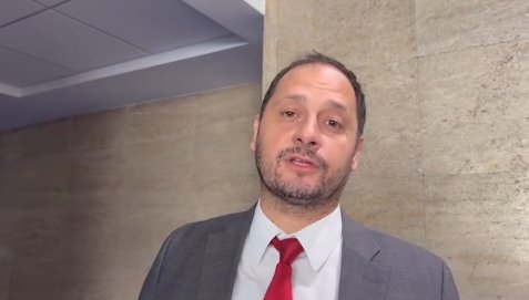ЧУТОВЕН СКАНДАЛ! Колтуклиева взриви парламента - направи за резил Петър Витанов (ВИДЕО)