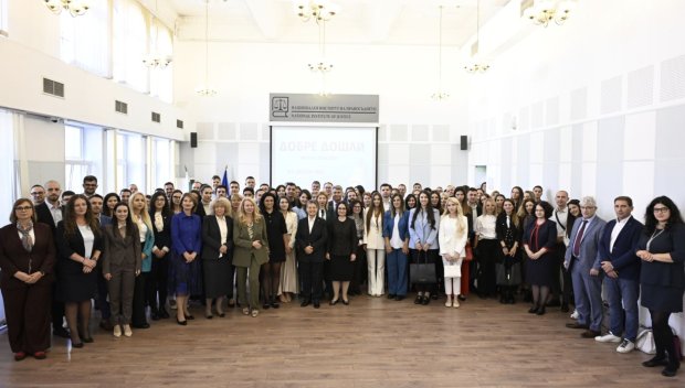 Ваня Стефанова приветства кандидатите за младши съдии, младши прокурори и младши следователи при откриването на 21-ата учебна година в Националния институт на правосъдието