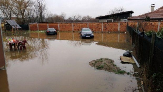 Обявиха 7-дневно бедствено положение в Петърч