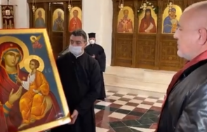 радев насила превръща борисов