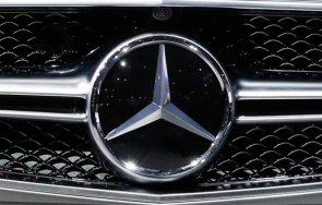 заради дефекти мерцедес изтегля млн коли сащ