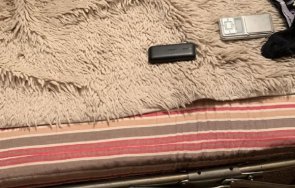 акция сгащиха наркодилър време сделка арестувани снимки