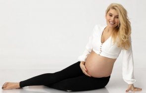 бременната ева веселинова разсъблече показа снимки