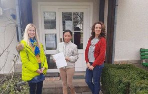 силвия юрукова дари бални рокли детско селище