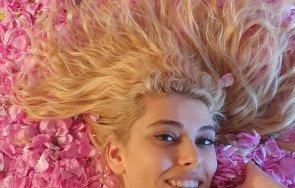 бременната ева веселинова разсъблече показа снимки