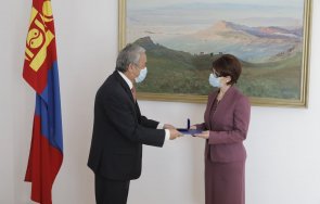 десислава атанасова удостоена почетен медал дружба указ монголския президент снимки