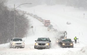 снежен милиона американци останаха без електричество заради зимна буря