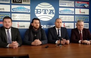 актьорът веселин плачков води листата абв пловдив