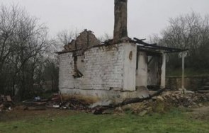 семейство остана без дом къщата село старозагорско изгоря