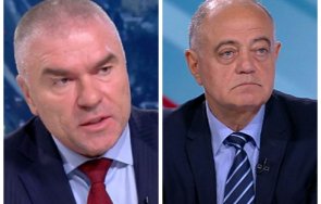 марешки попиля атанасов пълен идиот каже съм чел проекта конституцията внесъл съм млрд данъци друг лидер направил